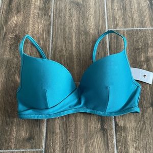 NWT Shade and Shore bikini top